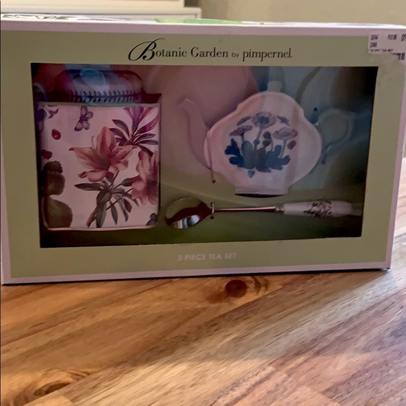 Tea set - Picture 1 of 3